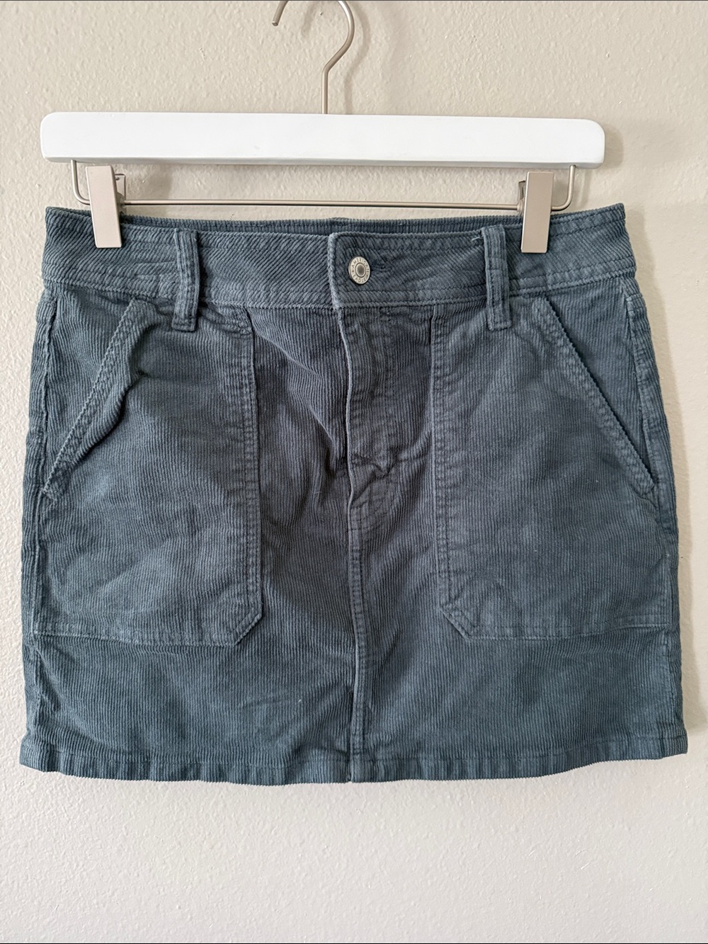 AE High Mini Corduroy Skirt size 6